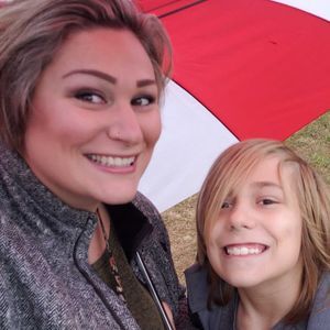 Meet your Posher, Cerise